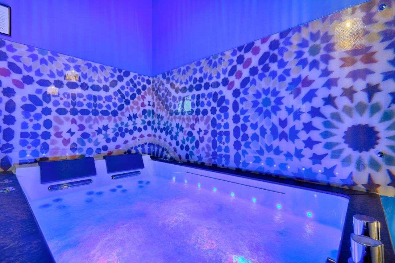 Luxury Jardin Majorelle Paris Orly Avec Jacuzzi Vigneux-sur-Seine Zewnętrze zdjęcie